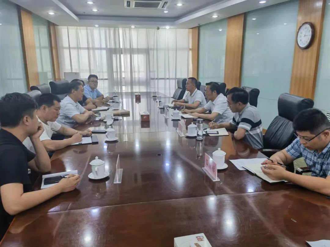 中商農(nóng)產(chǎn)品交易中心與新疆康潤(rùn)潔環(huán)保科技股份到訪沂河新區(qū)，共探環(huán)保產(chǎn)品研發(fā)與銷售新機(jī)遇