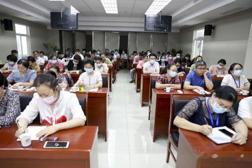 答疑面對面 服務(wù)心貼心——市人社局送服務(wù)上門，為衛(wèi)生系統(tǒng)職稱業(yè)務(wù)答疑解惑并保障信息系統(tǒng)運(yùn)行維護(hù)服務(wù)